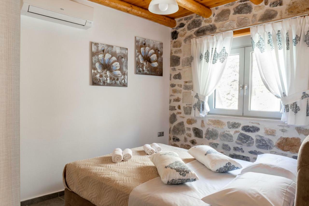 Marilena Natural Stone House, By Hellocrete Pigí Eksteriør bilde